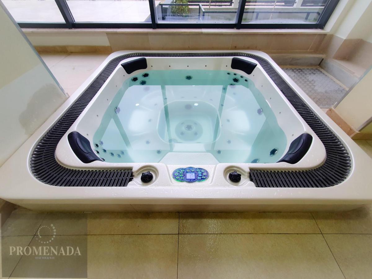 Ace Aparthotel Pool & Spa Mamaia Nord Navodari Dış mekan fotoğraf